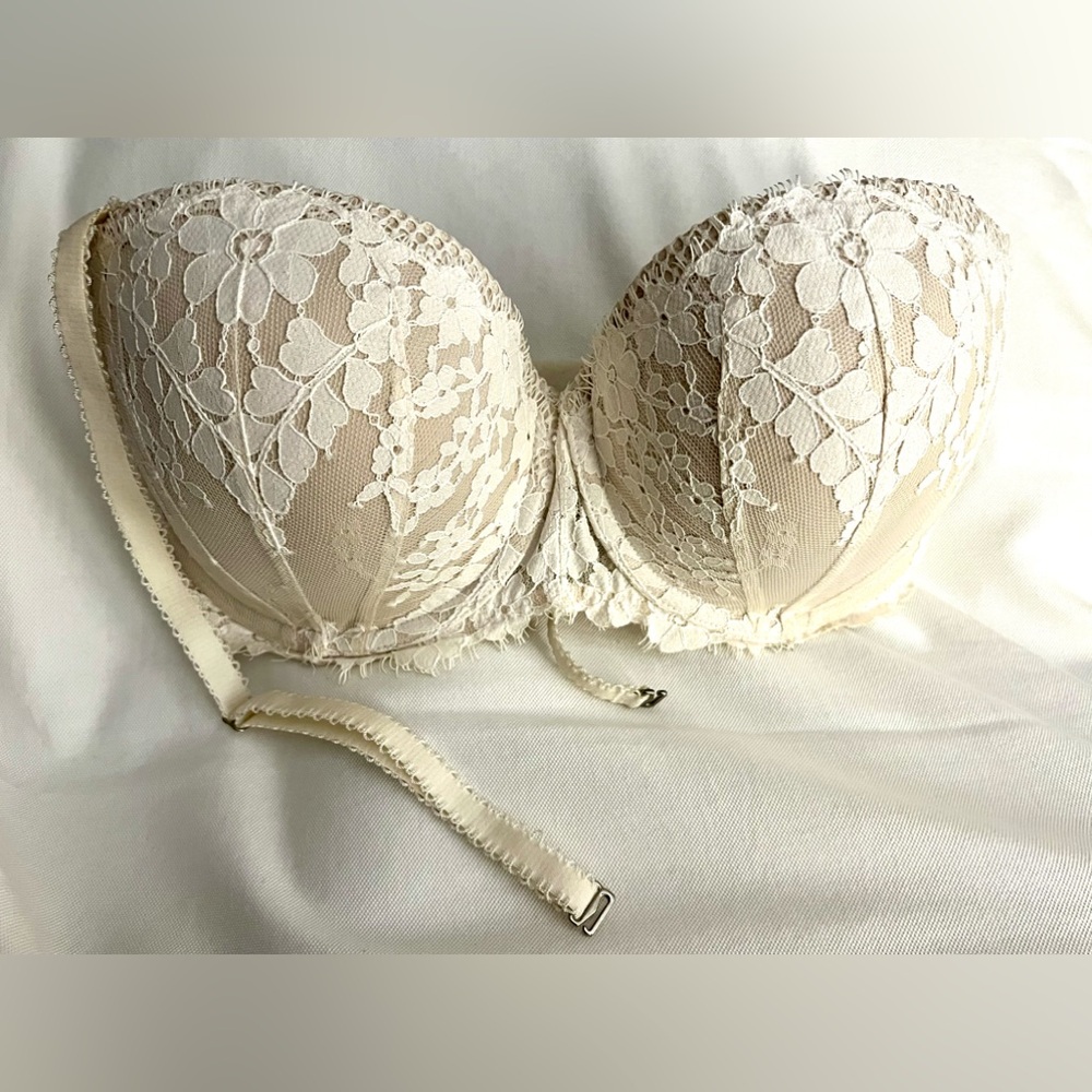 Victoria’s Secret dream angel 32DDD